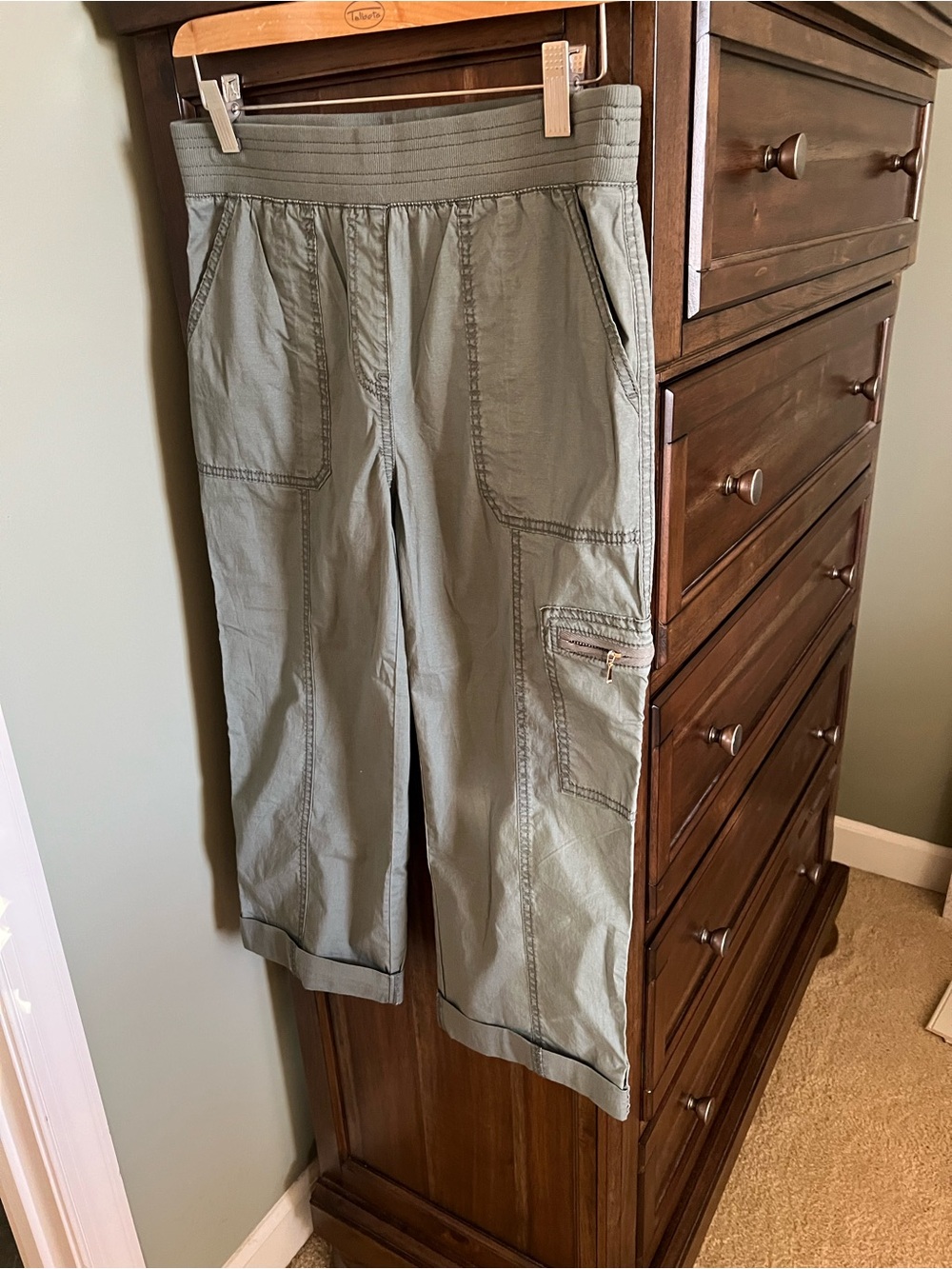 Chico's Olive Green Elastic Waist Capri Pants